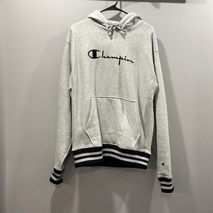 Mens Champion Reverse weave pullover hoodie with vintage logo Size M